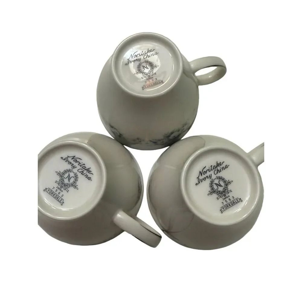 Noritake Yorkdale Ivory China set of 3 Blue & White Floral‎ Tea Cups Japan style
